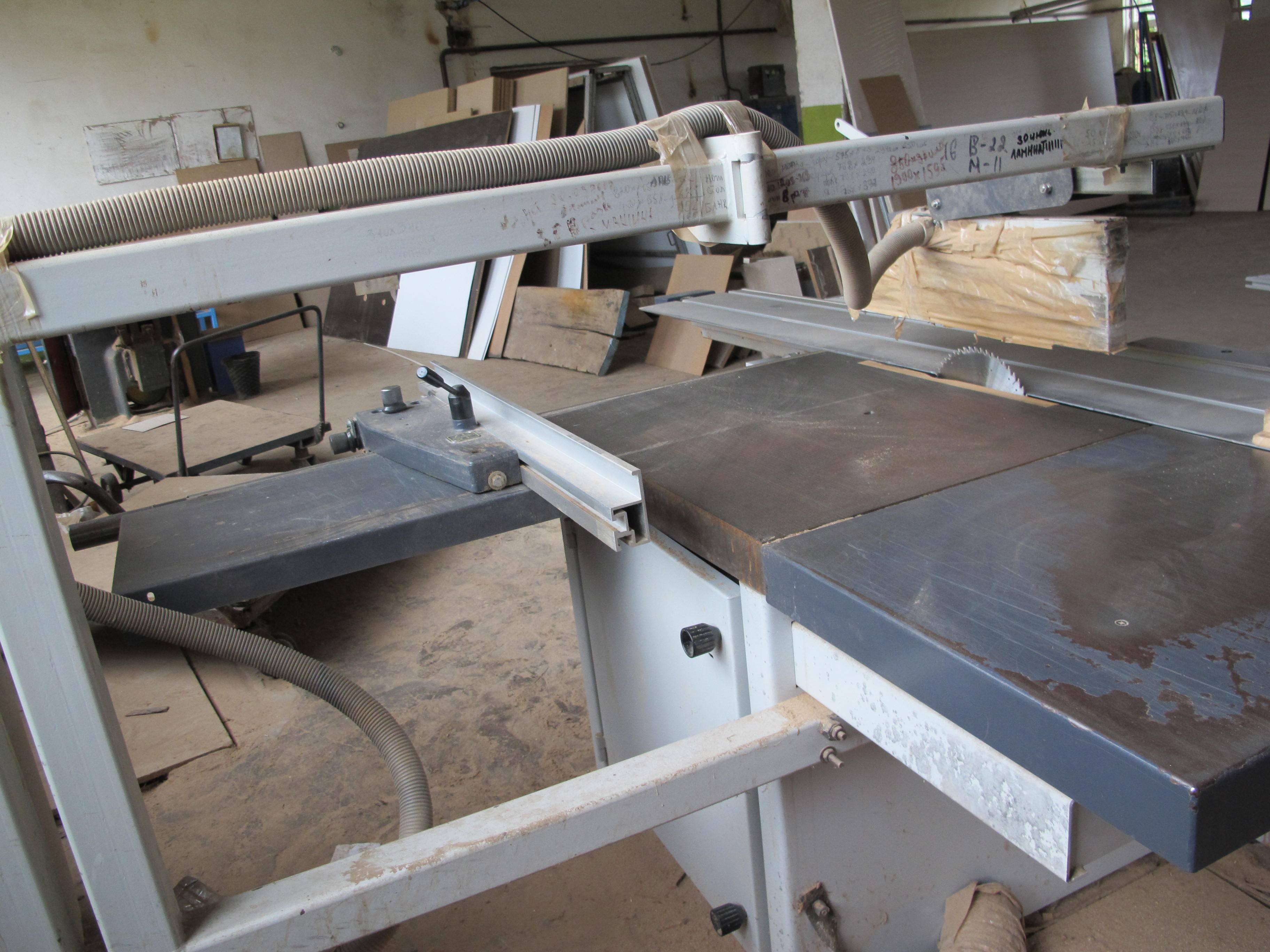 Format-cutting machine Robland, Kovel